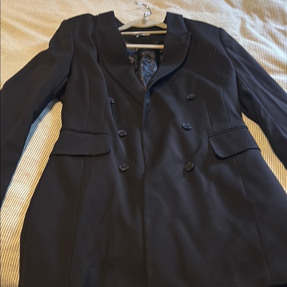 Elegant Black Double-Breasted Women's blazer dress- longer length . NWOT size 10 - Picture 2 of 6